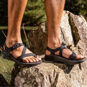 Womens Black Chacos